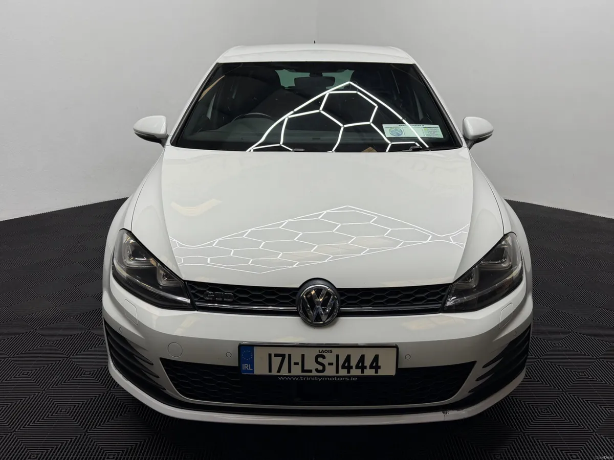 2017 Volkswagen Golf GTD 2.0 diesel (warranty) - Image 3