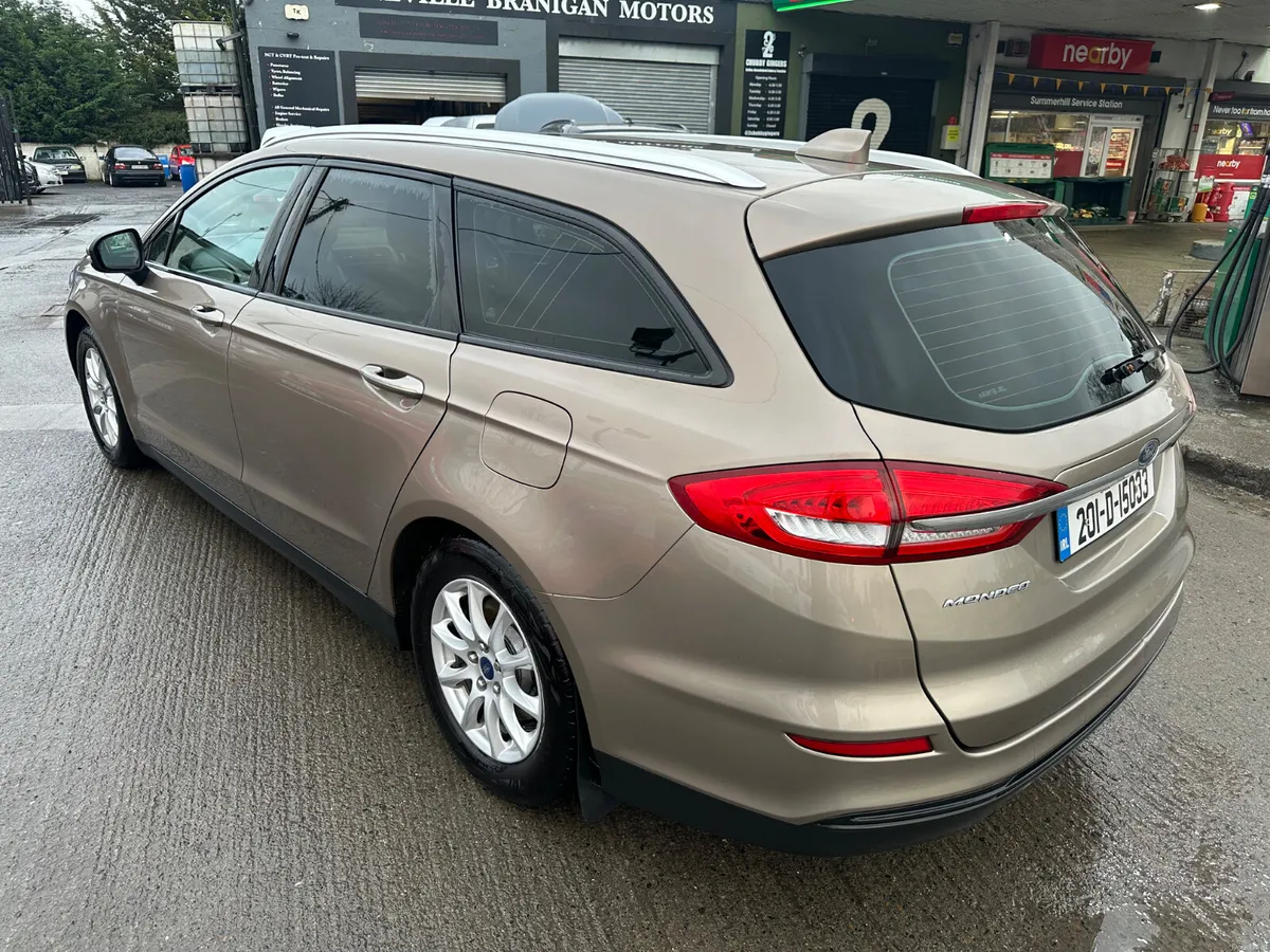Ford Mondeo 2020 2.0TDCi 150PS Zetec Powershift - Image 4