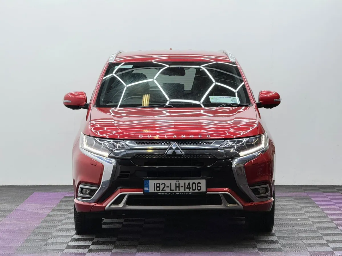 2018 Mitsubishi Outlander Intense 2.4 PHEV - Image 2