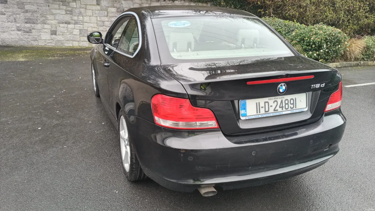 BMW 1-Series Sport 2011 / 2.0 Diesel / Manual - Image 4