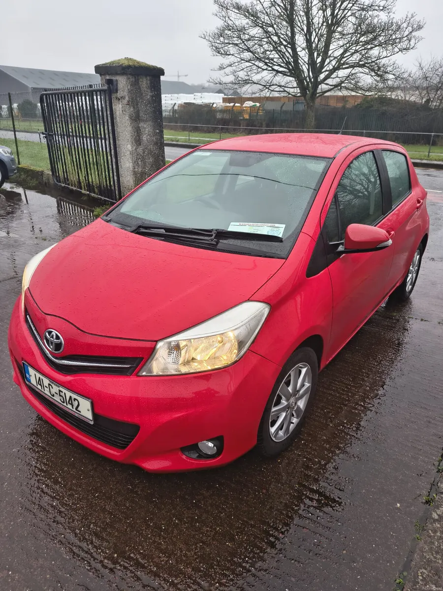 Toyota Yaris 2014 - Image 2