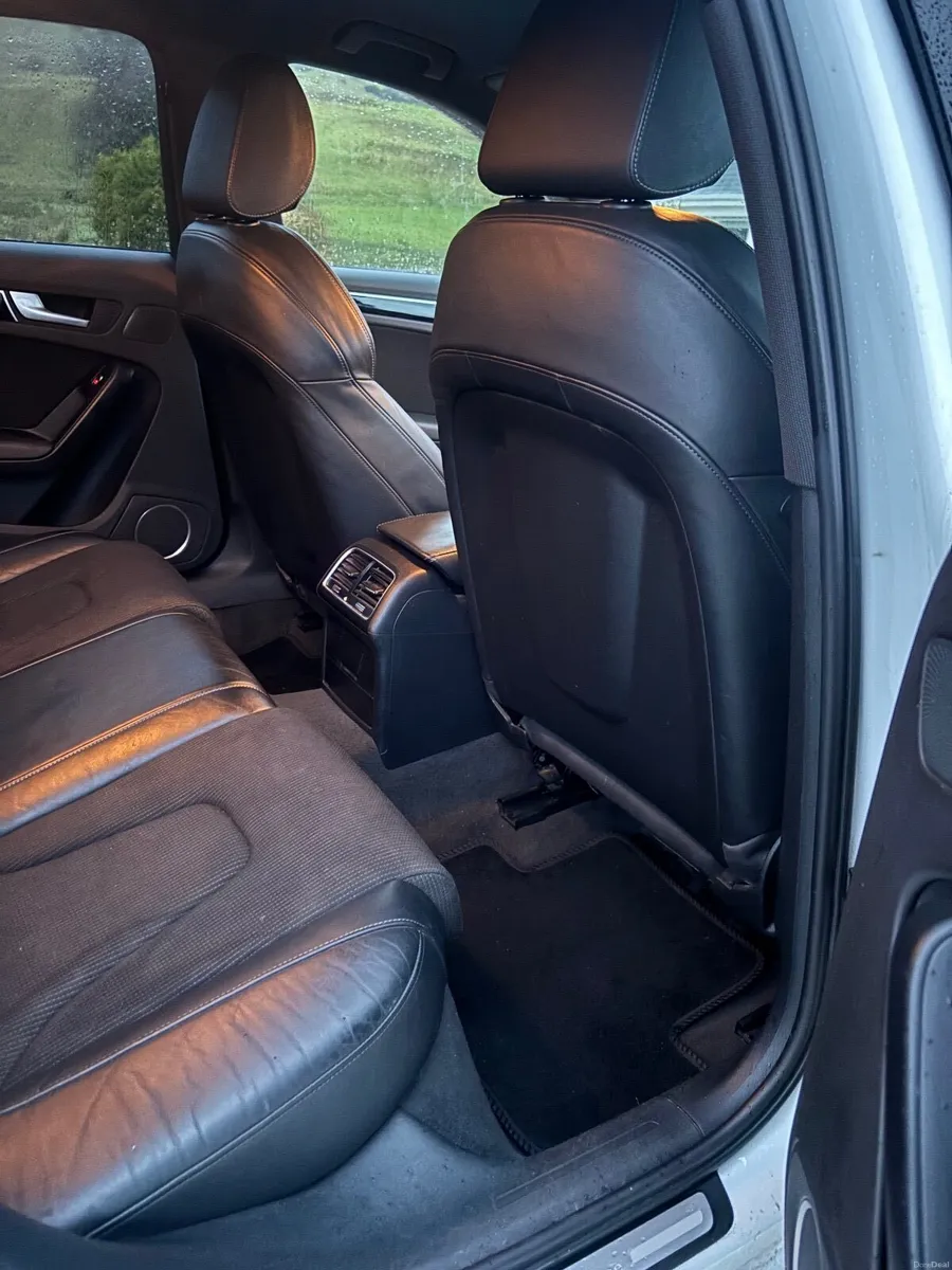 Audi A4 2014 - Image 2