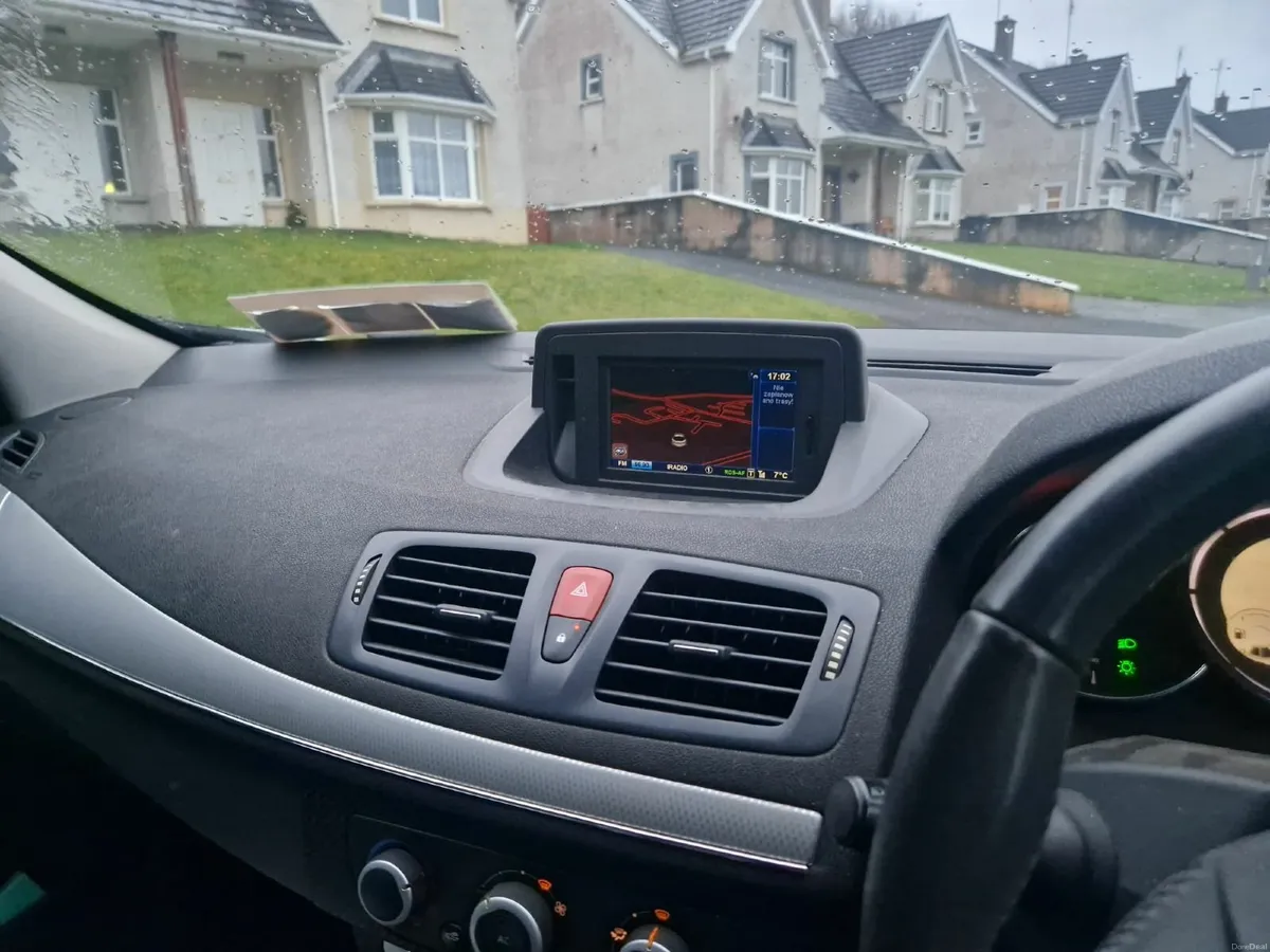 Renault Megane 2010 - Image 2