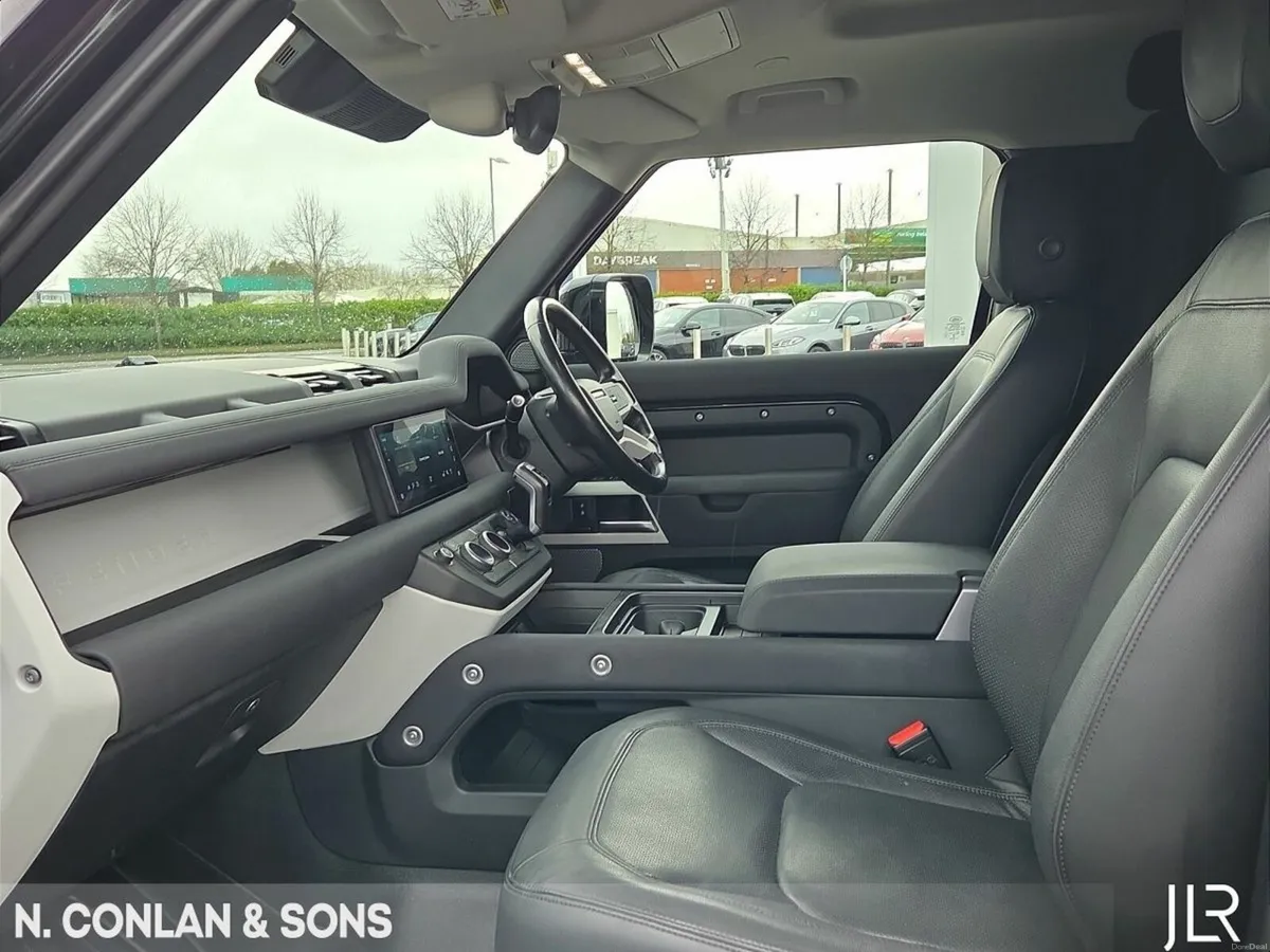 Land Rover Defender 90 3.0D HARD TOP SE COMMERCIAL - Image 3