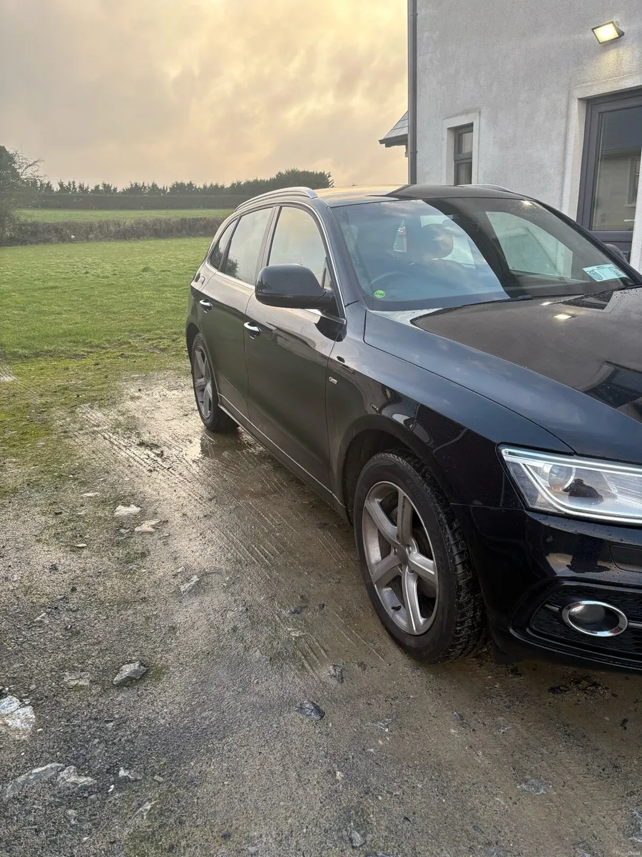 Audi Q5 - Image 1