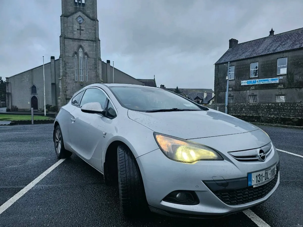 131 Astra GTC SRi 1.4t 145bhp - Image 1