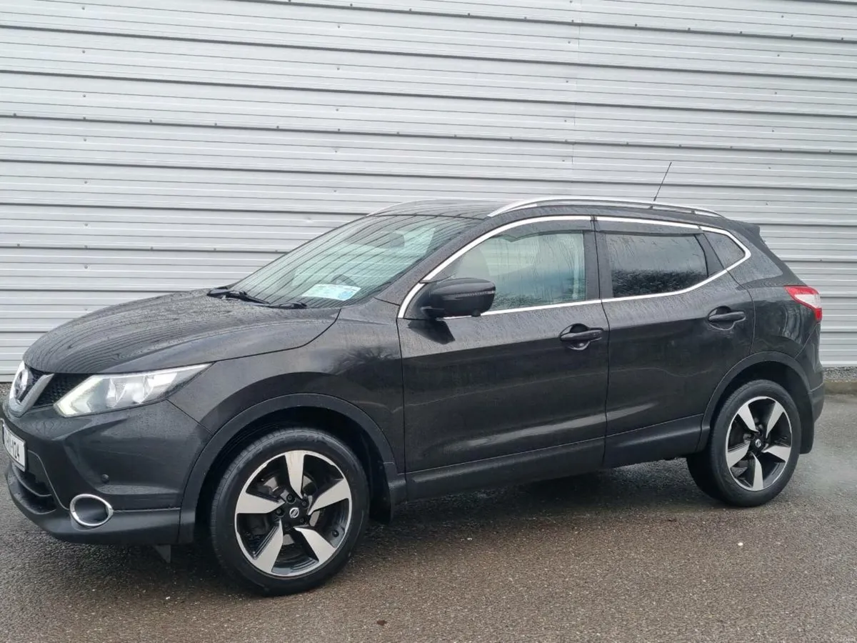 2017 Nissan Qashqai Premium Diesel - Image 2