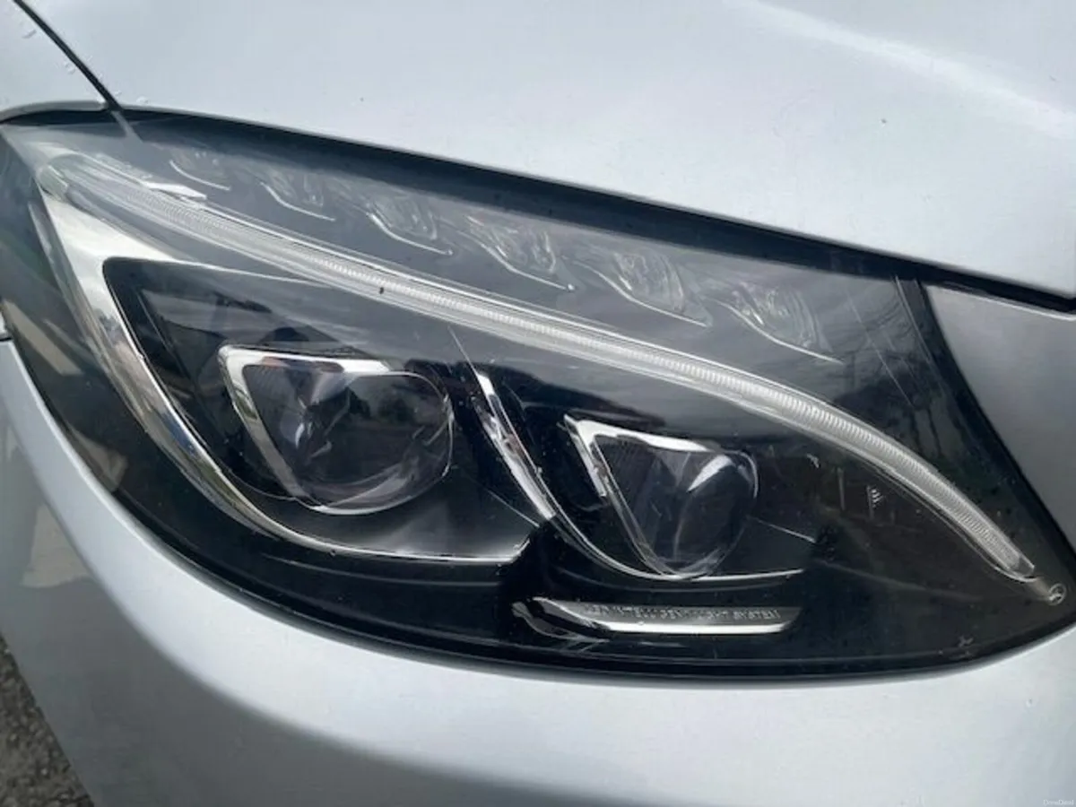 MERCEDES C350E SPORT PREMIUM PLUS Burmester - Image 2