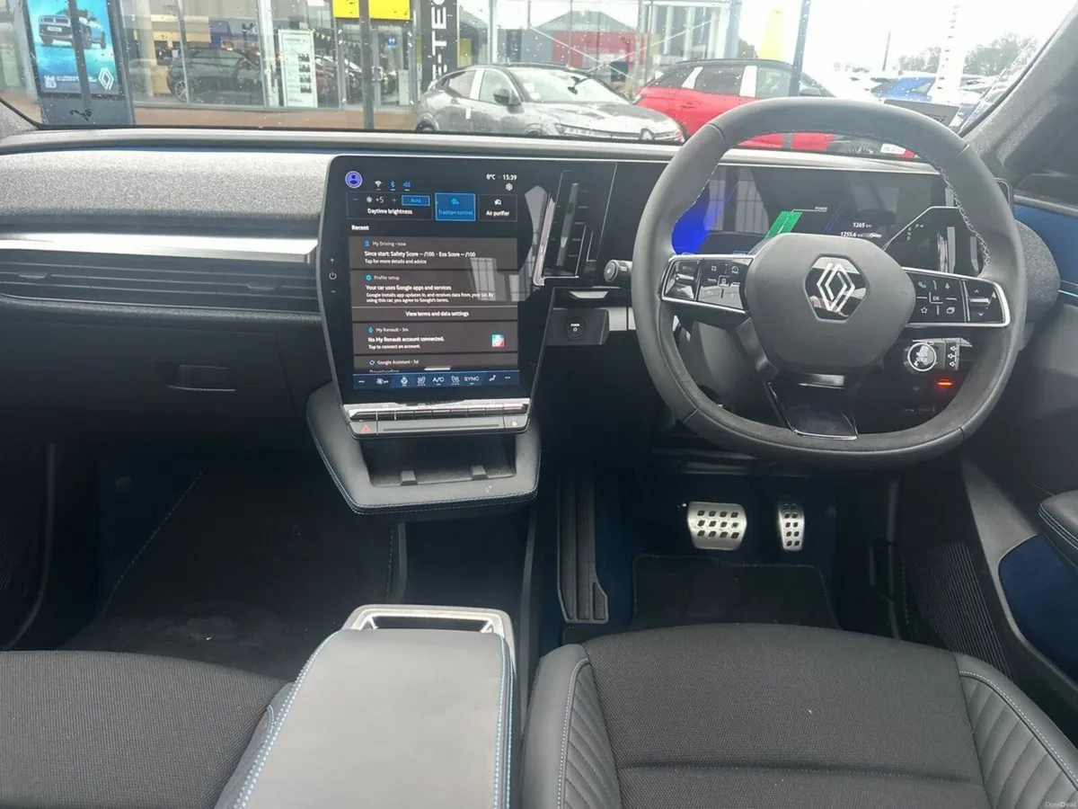 Renault Scenic techno 87kWh 220hp - Image 2