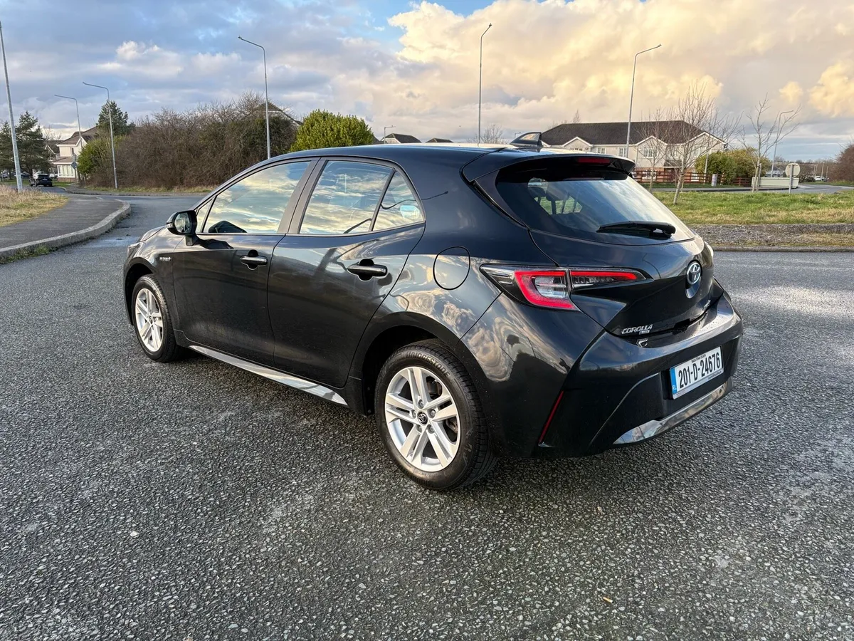 Toyota corolla - Image 3