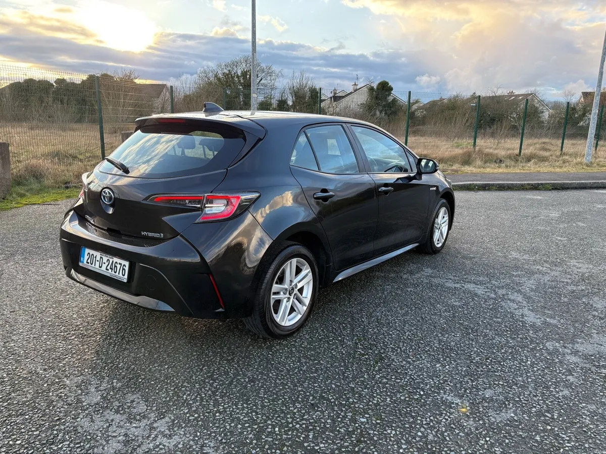 Toyota corolla - Image 4