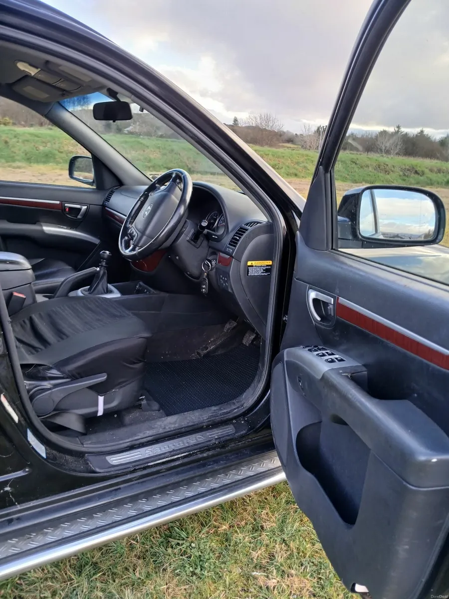 Hyundai Santa Fe 2007 - Image 3