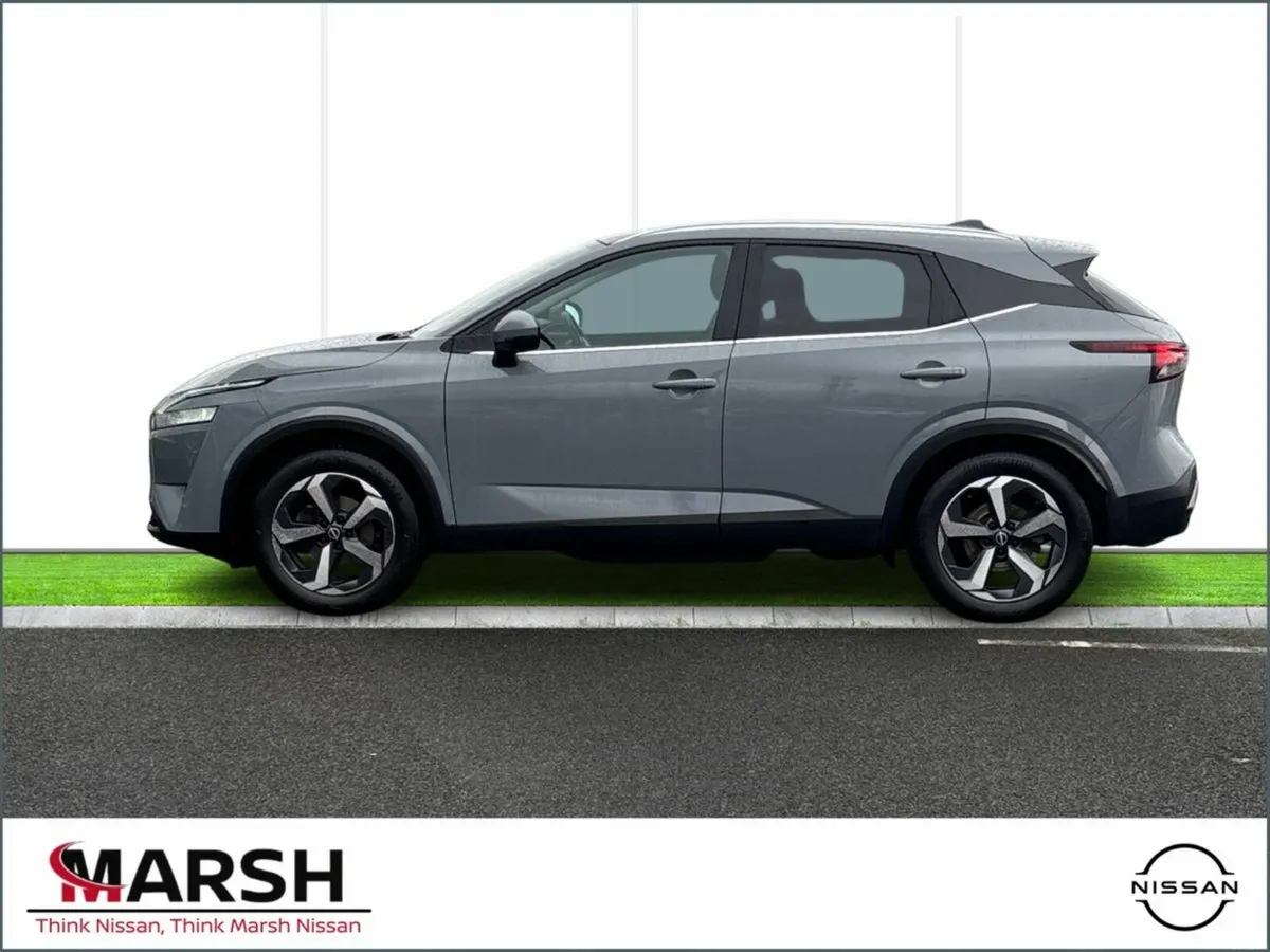 Nissan Qashqai 1.3 MILD HYBRID SV PREMIUM 5DR - Image 4