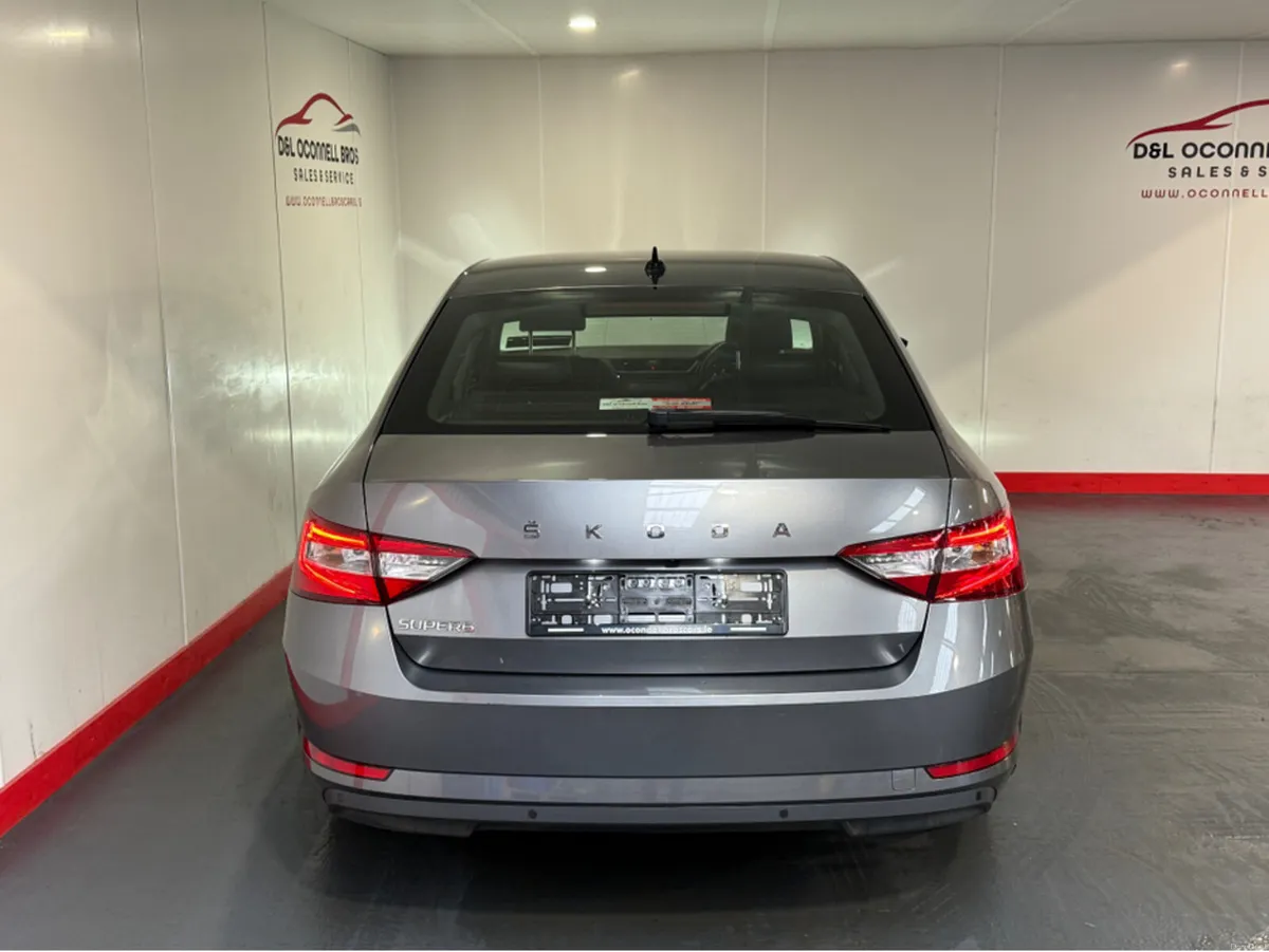 Skoda Superb STYLE 2.0 TDI 150HP DSG 5DR - Image 3