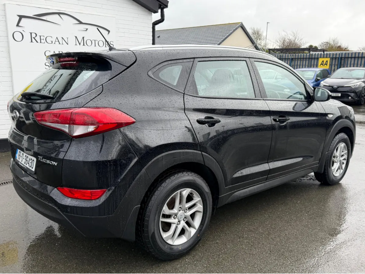 Hyundai Tucson 1.7 DIESEL COMFORT - Image 3
