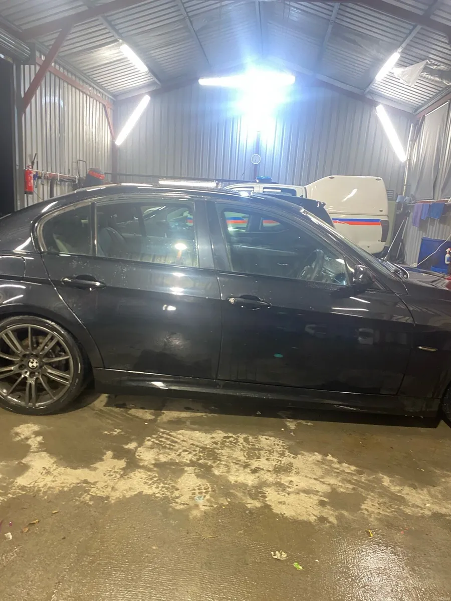 BMW 318i M Sport 08 Low miles - Image 4