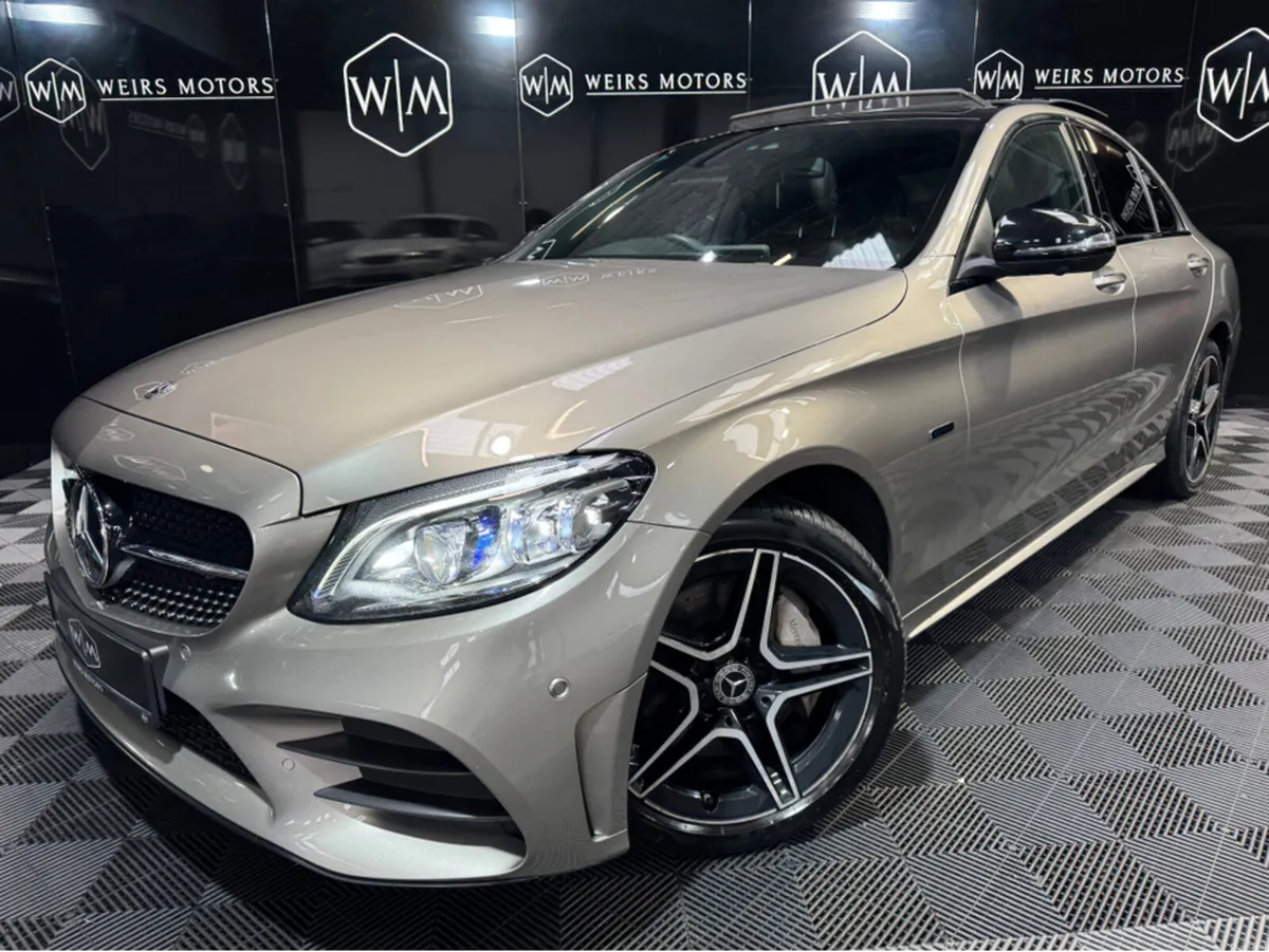 Mercedes-Benz C-Class 300 AMG LINE ED PREMIUM + DE - Image 1