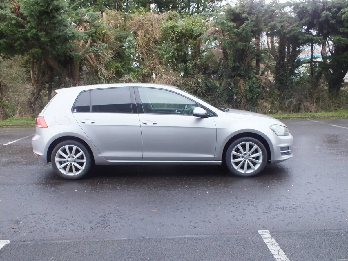 Volkswagen Golf 2015 Automatic - Image 2