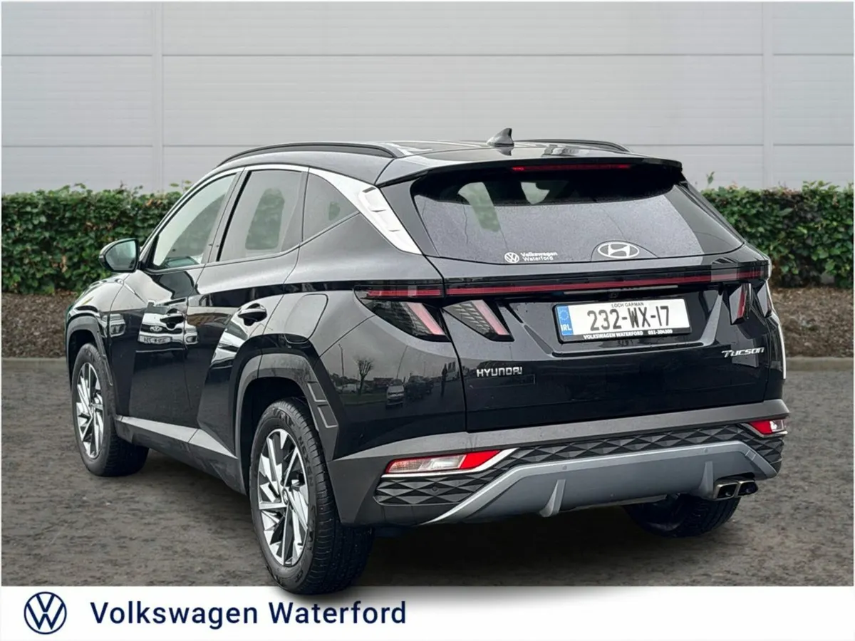 Hyundai Tucson 2WD Executive Plus - Image 3