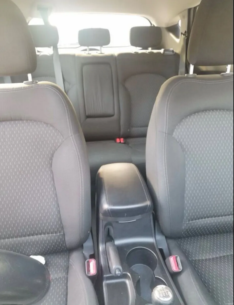 Hyundai ix35 2012 - Image 2