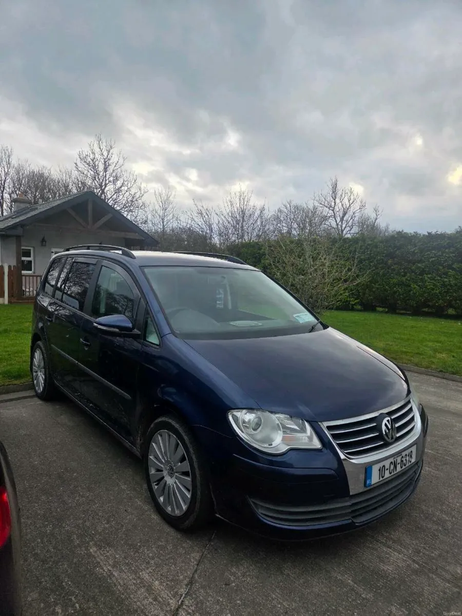 7 seater vw touran - Image 1