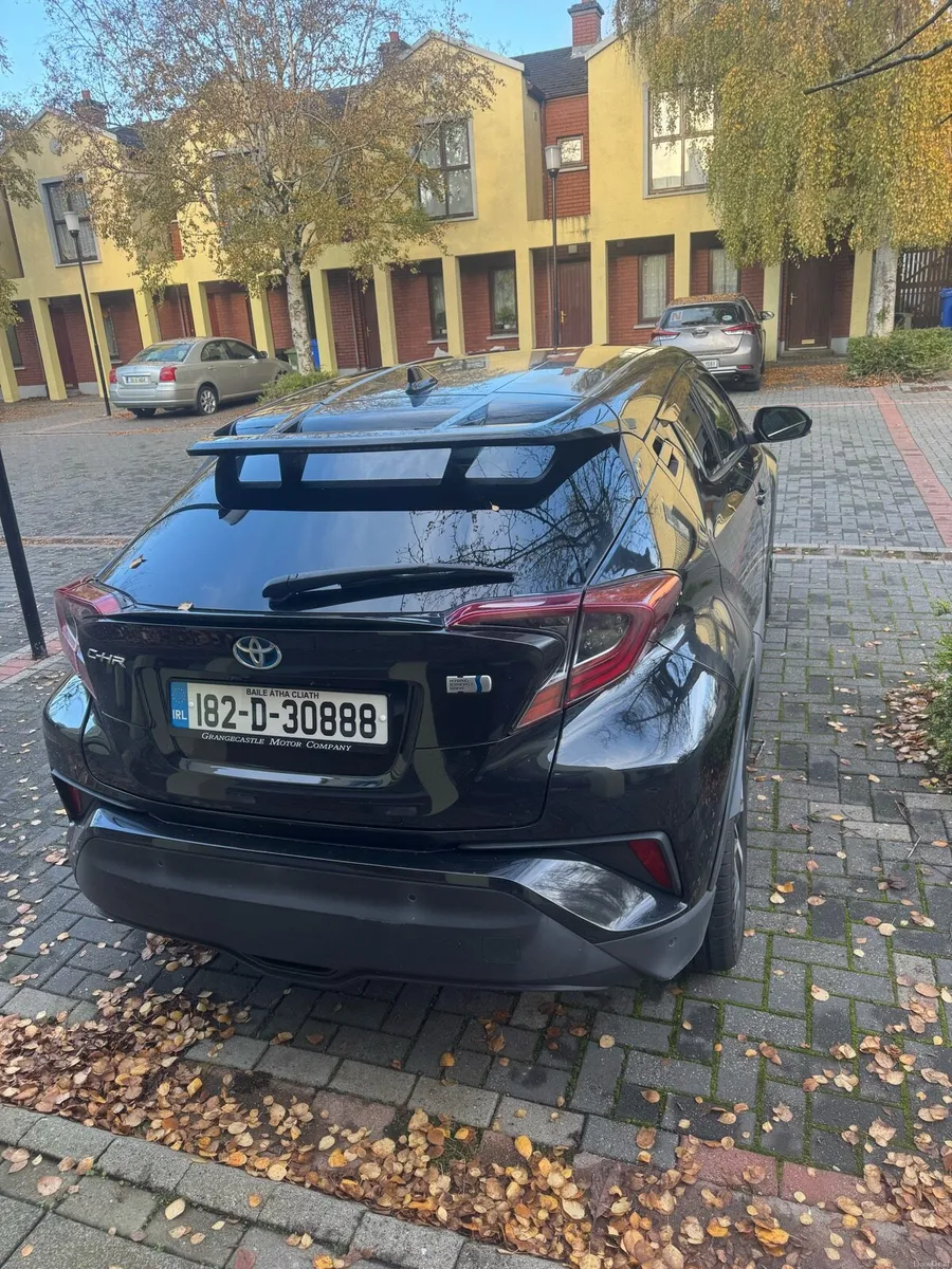 Toyota CHR 1.8L Hybrid Sport - Image 2