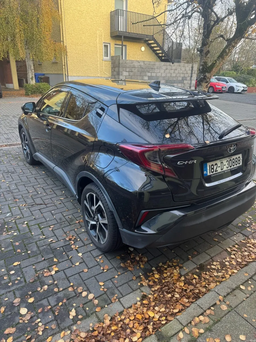 Toyota CHR 1.8L Hybrid Sport - Image 3