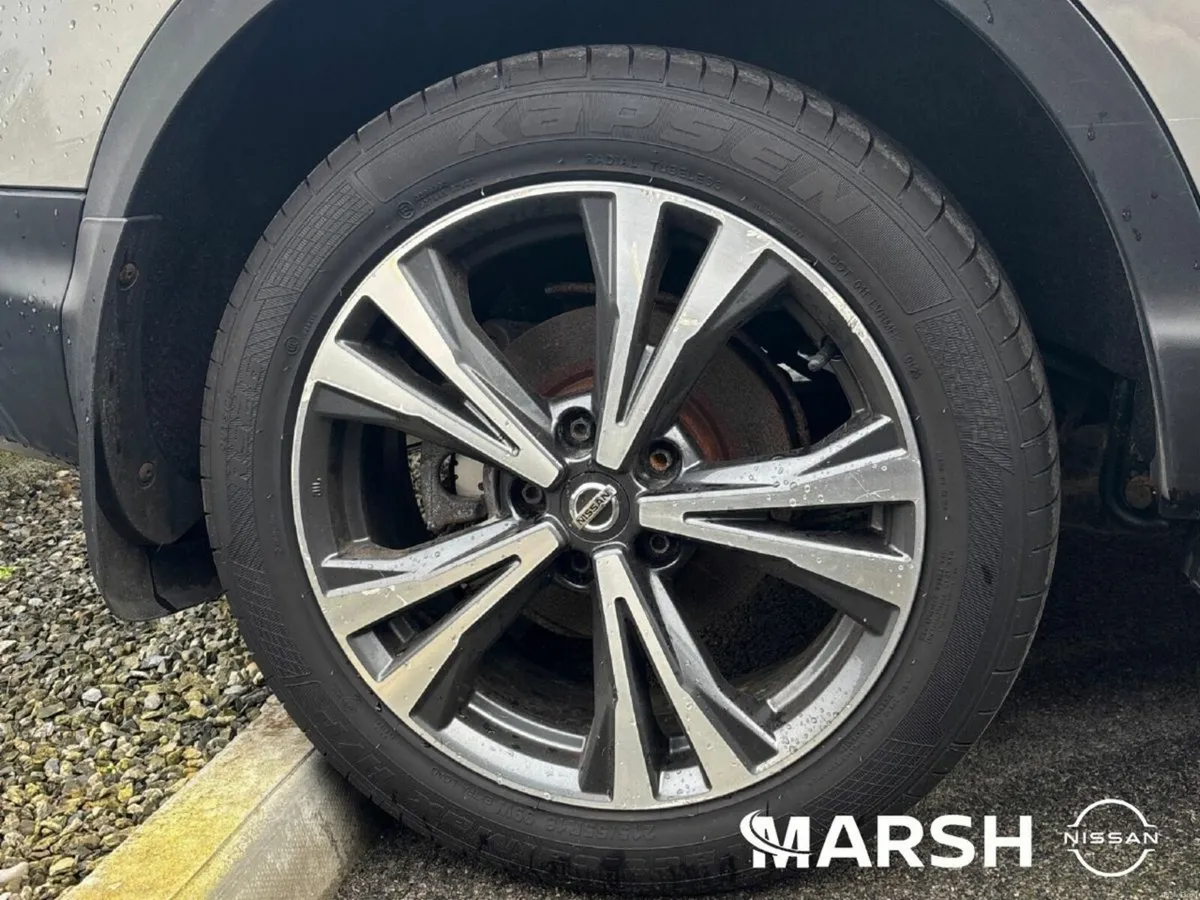 Nissan Qashqai 1.5 DCI SV PREMIUM PART LEATHER - Image 4