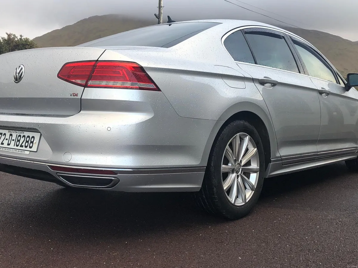 Volkswagen Passat 2017 - Image 3