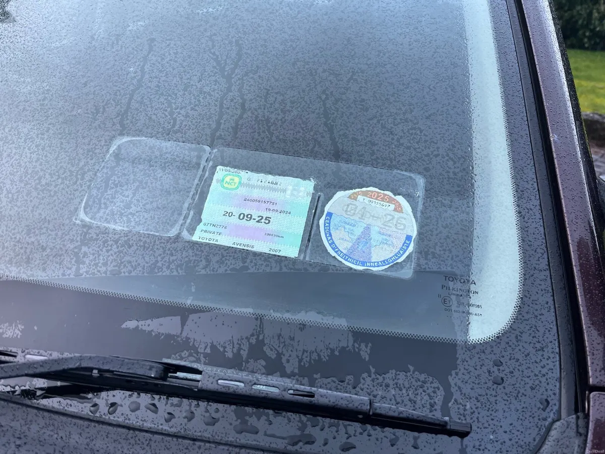 Toyota avensis 1.6 petrol - Image 3