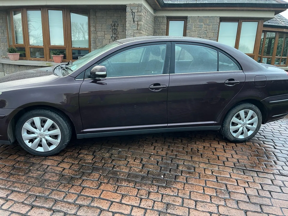 Toyota avensis 1.6 petrol - Image 2