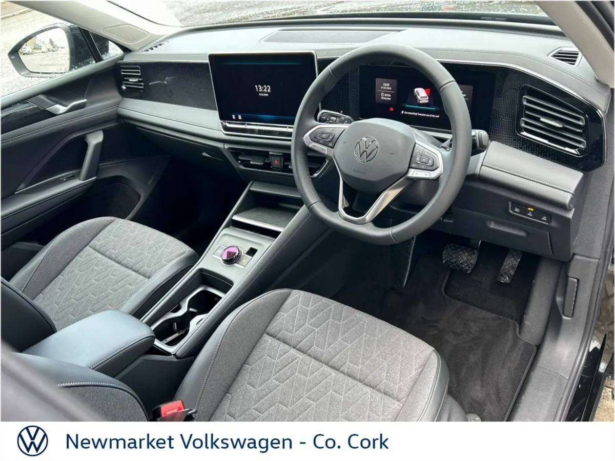 Volkswagen Tiguan EDITION 75 2.0TDI DSG AUTOMATIC - Image 4