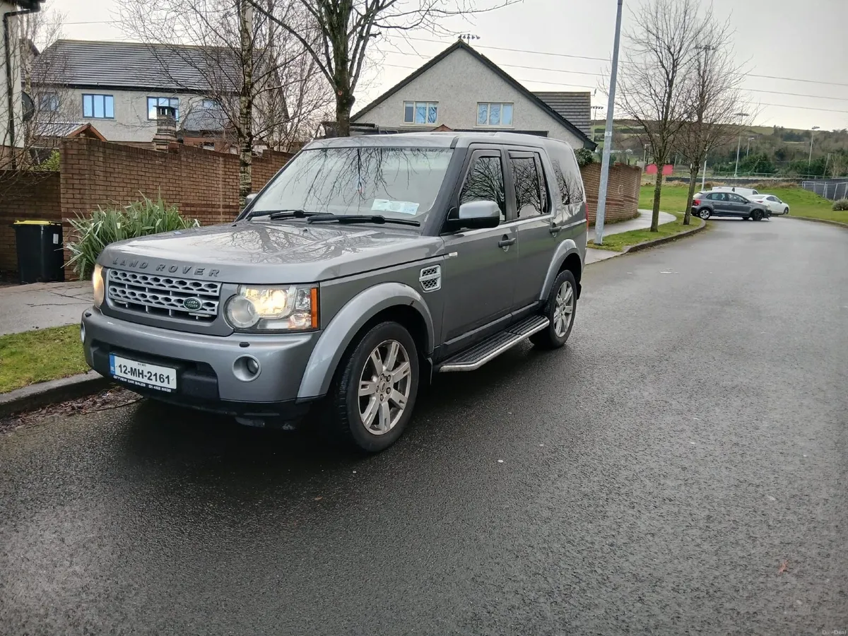 Land Rover Discovery 2012 - Image 1