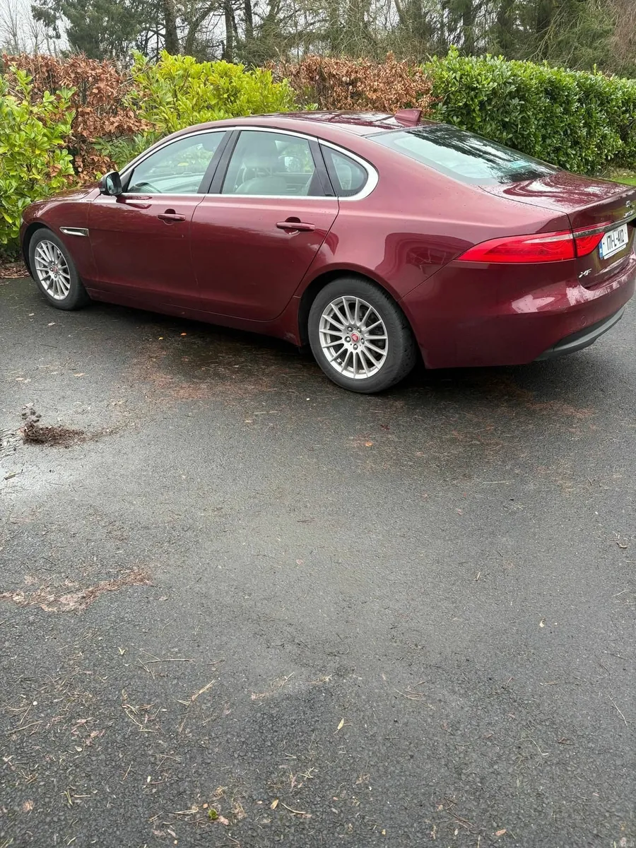 Jaguar XF 2017 - Image 2