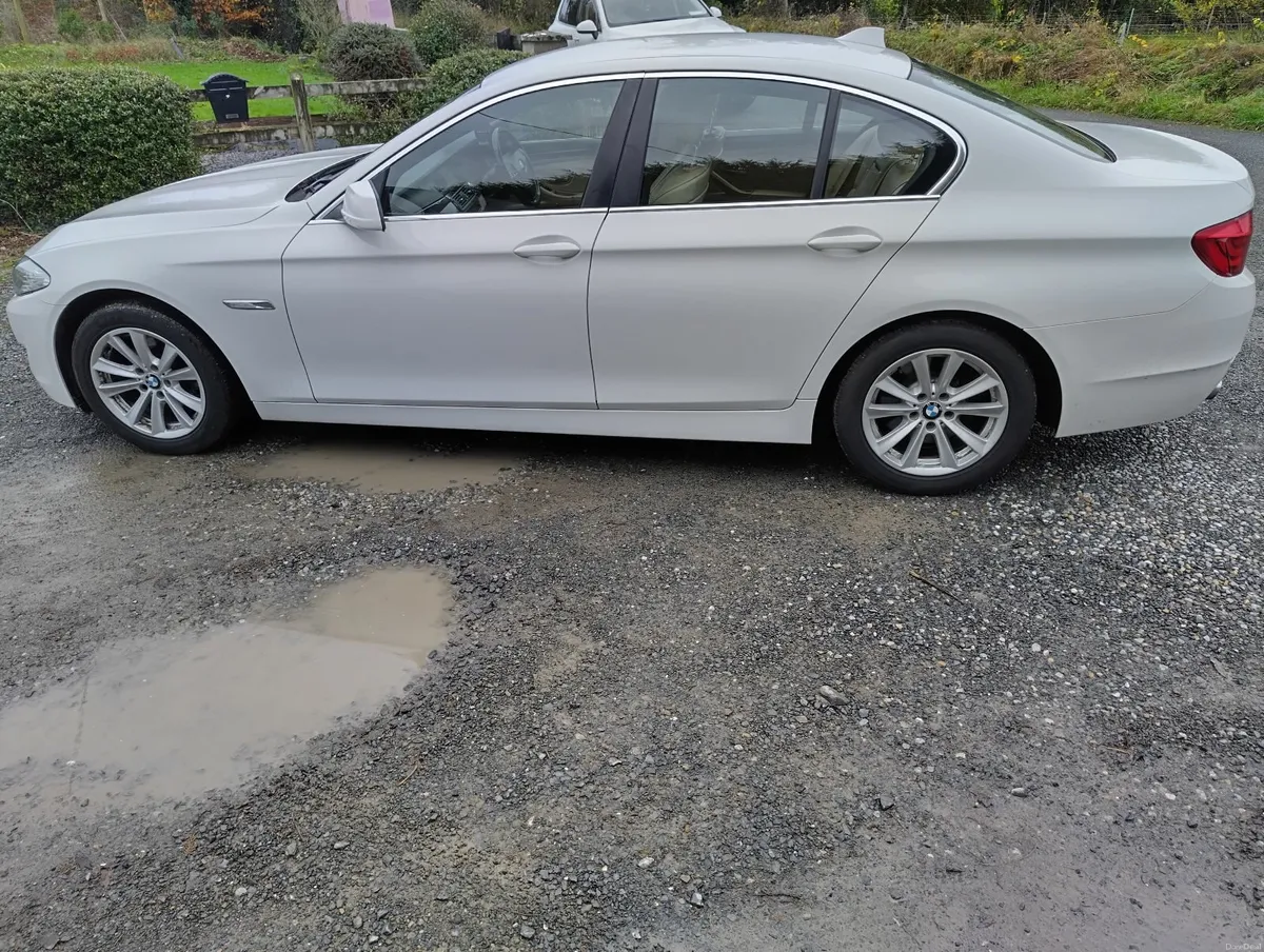 BMW 5-Series 2013 - Image 6