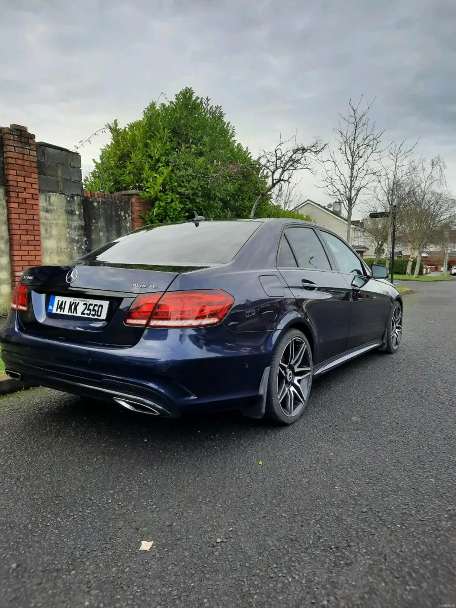 Mercedes E350. AMG PREMIUM+ - Image 3