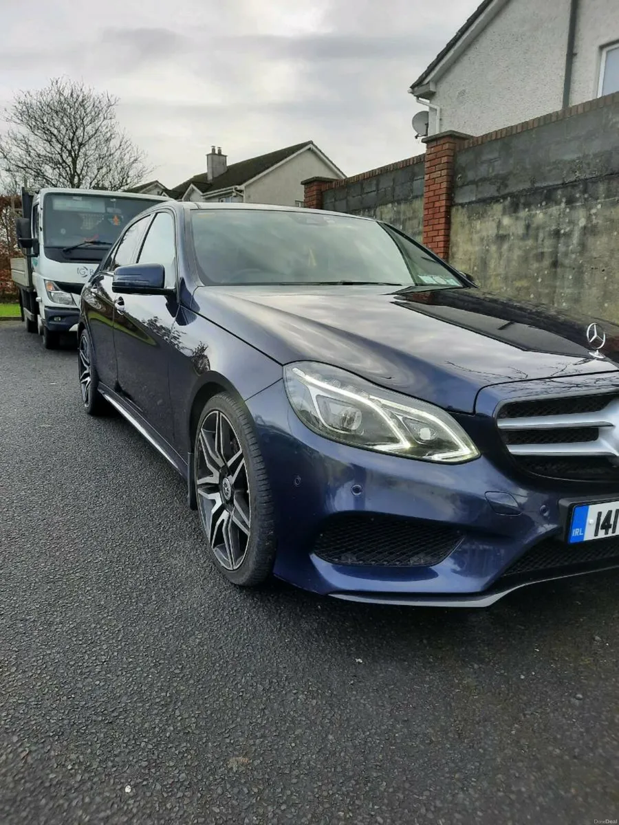 Mercedes E350. AMG PREMIUM+ - Image 1