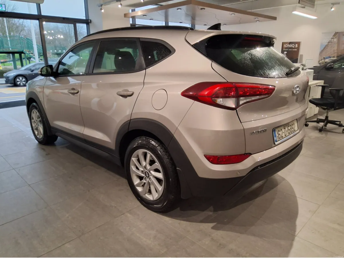 Hyundai Tucson 1.7 CRDi PREMIUM ** PAN ROOF ** LEA - Image 3