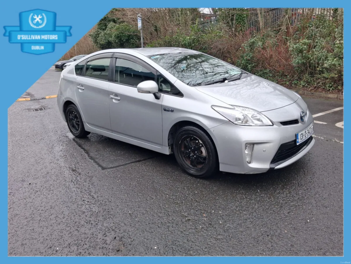 Toyota Prius / 2013 / 1.8 PETROL HYBRID / AUTO - Image 3