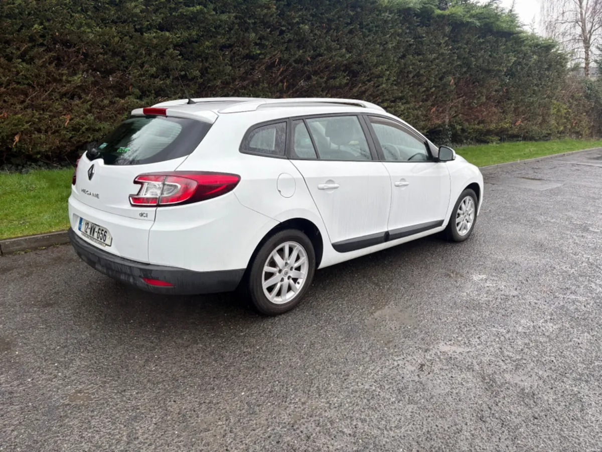 Renault Megane DYNAMIQUE 1.5 DCI 4DR - Image 3