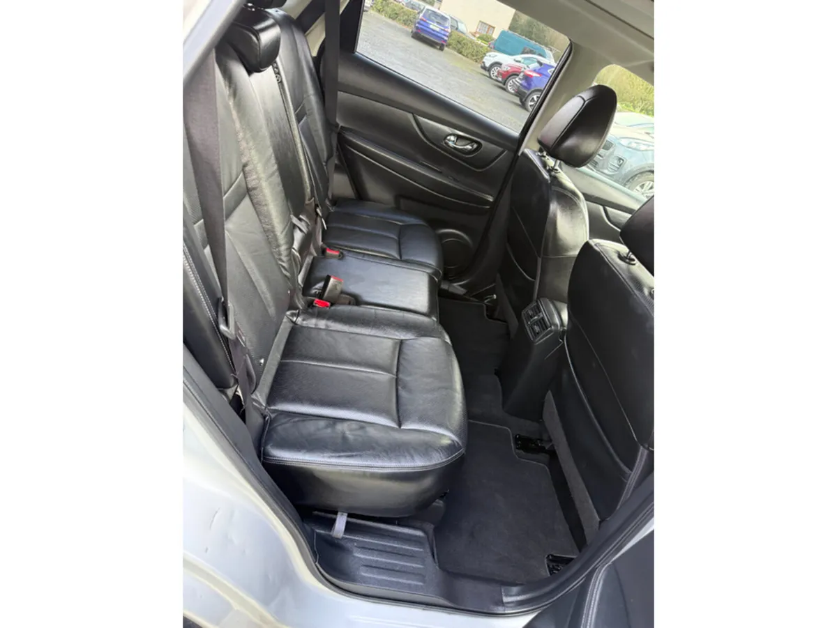 Nissan X-Trail 1.6 DSL SVE 7 SEAT E6 4DR - Image 4