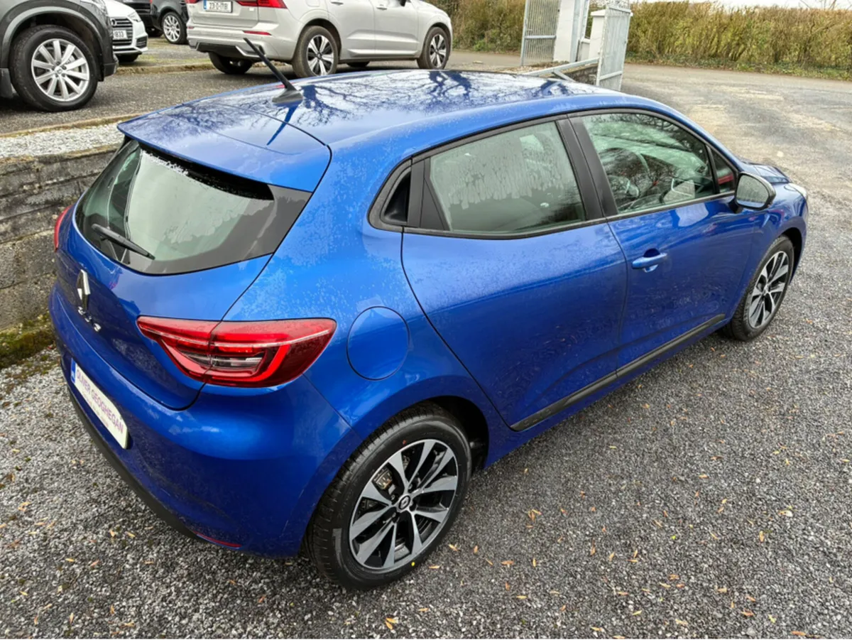 Renault Clio EQUILIBRE TCe - Image 2