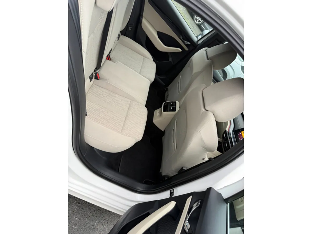 Skoda Octavia STYLE 1.0 TSI 110HP DSG 4 4DR AUTO - Image 2