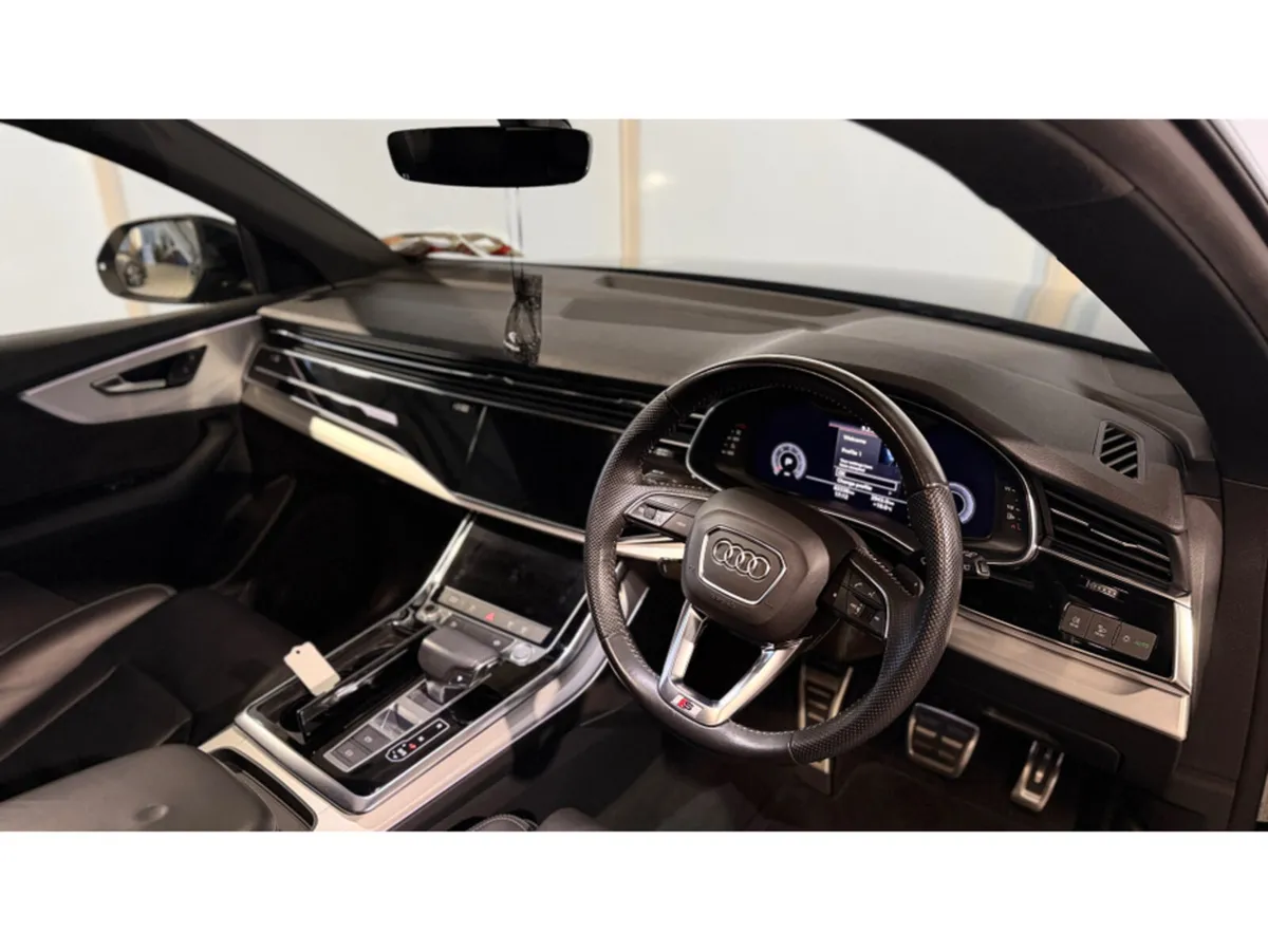 Audi Q8 45 TDI 231HP Q TIP S LINE - Image 3