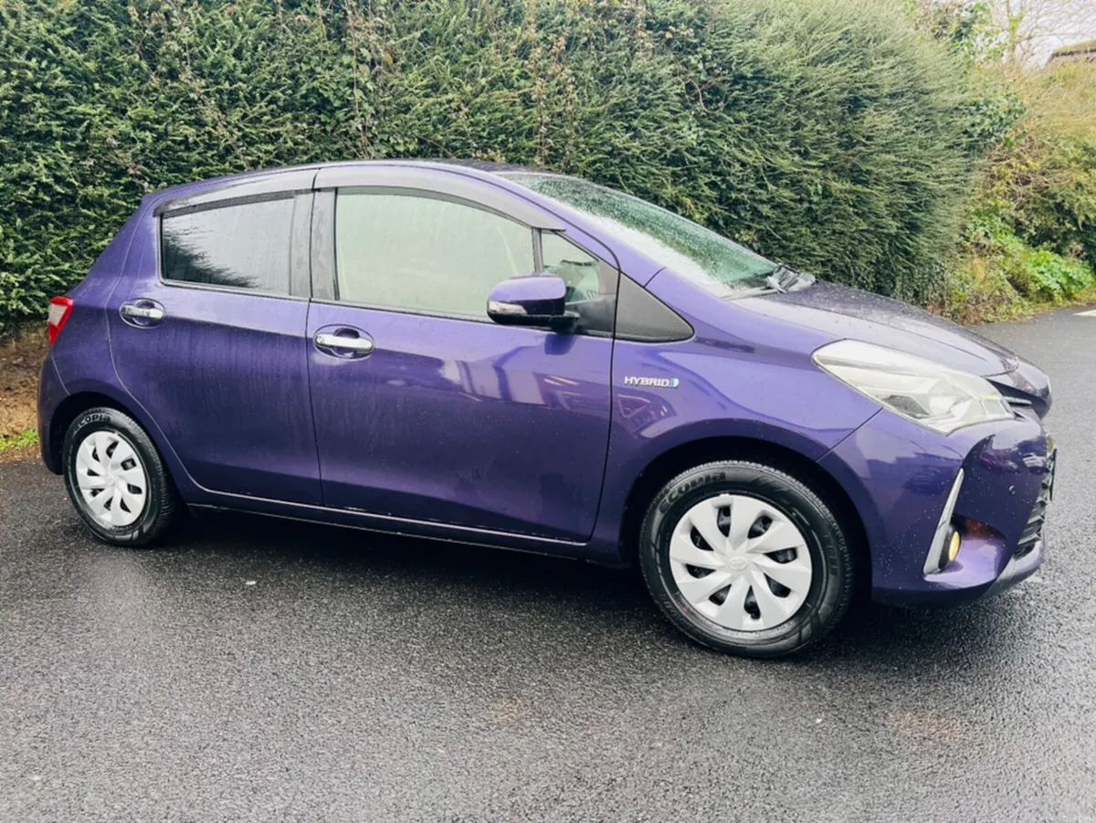 Toyota Vitz 1.5 HYBRID // AUTOMATIC // 71K KMS - Image 3