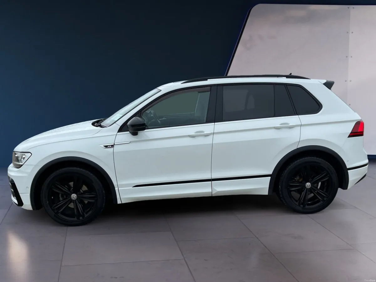 Volkswagen Tiguan R-LINE 2.0 TDI MANUAL 6SPEED FWD - Image 3