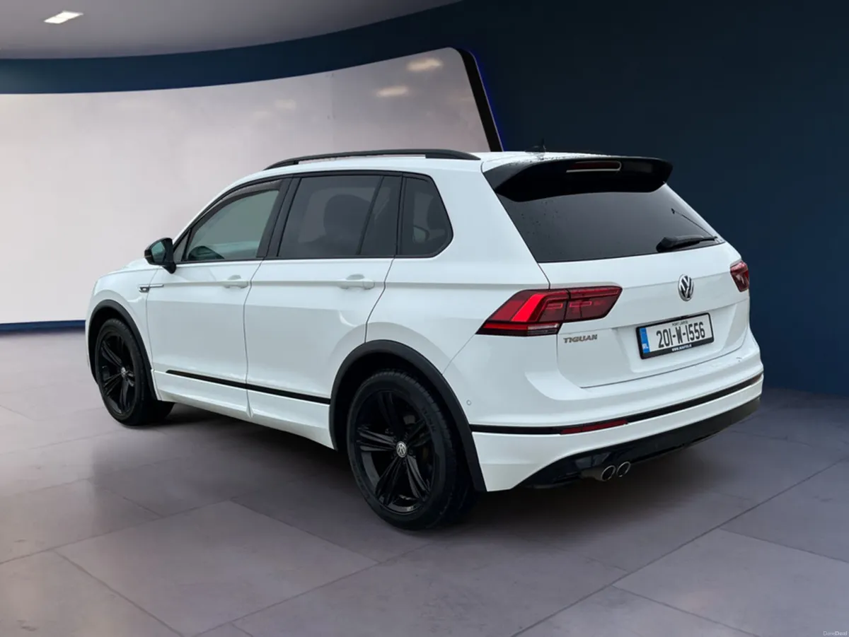 Volkswagen Tiguan R-LINE 2.0 TDI MANUAL 6SPEED FWD - Image 4