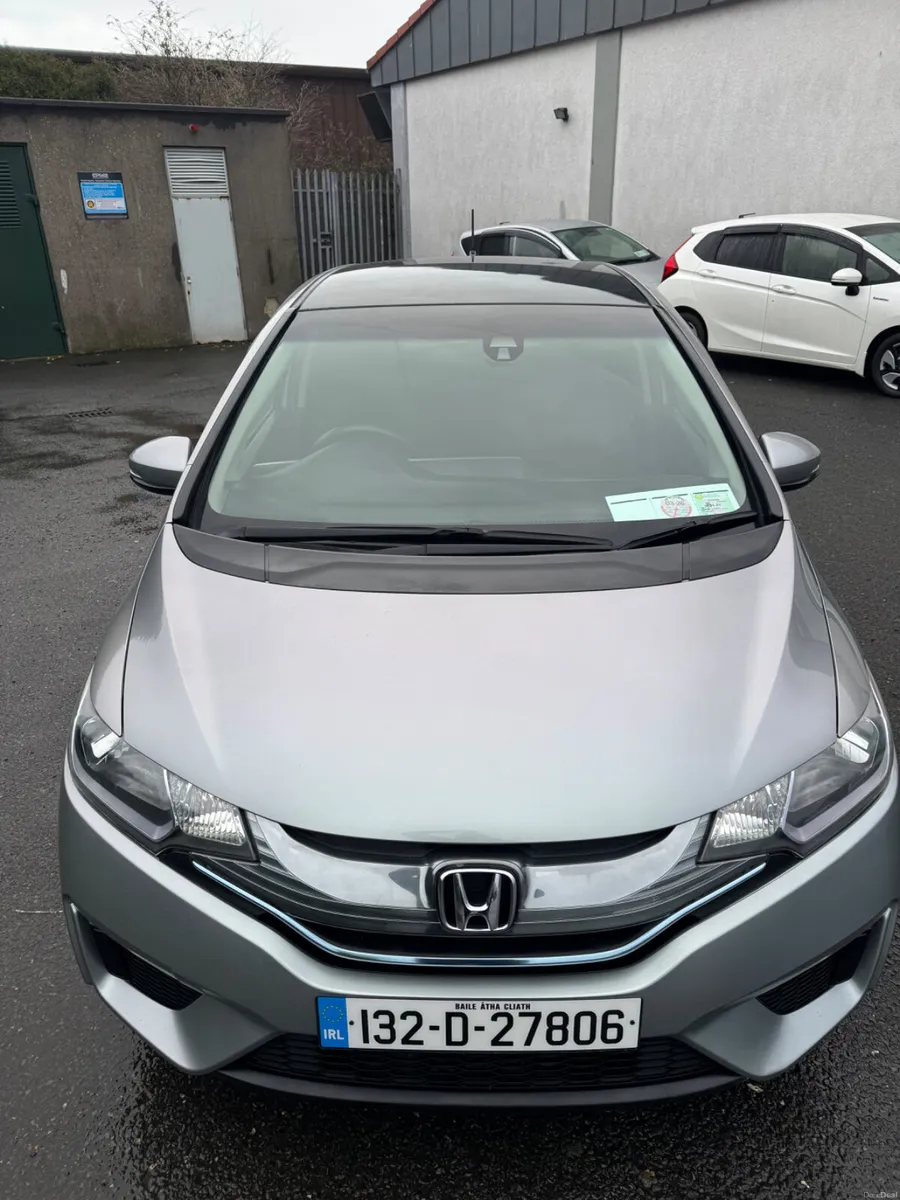 Honda Fit 2013 Automatic 1.5 Hybrid - Image 4
