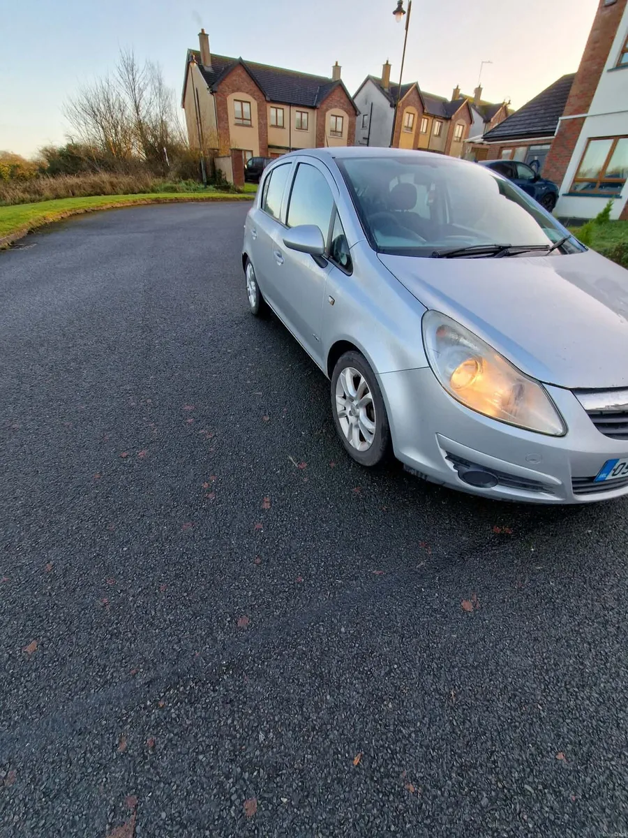 09 Vauxhall Corsa - Image 3