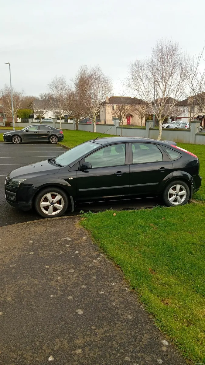 Ford Focus 2005 - Image 2